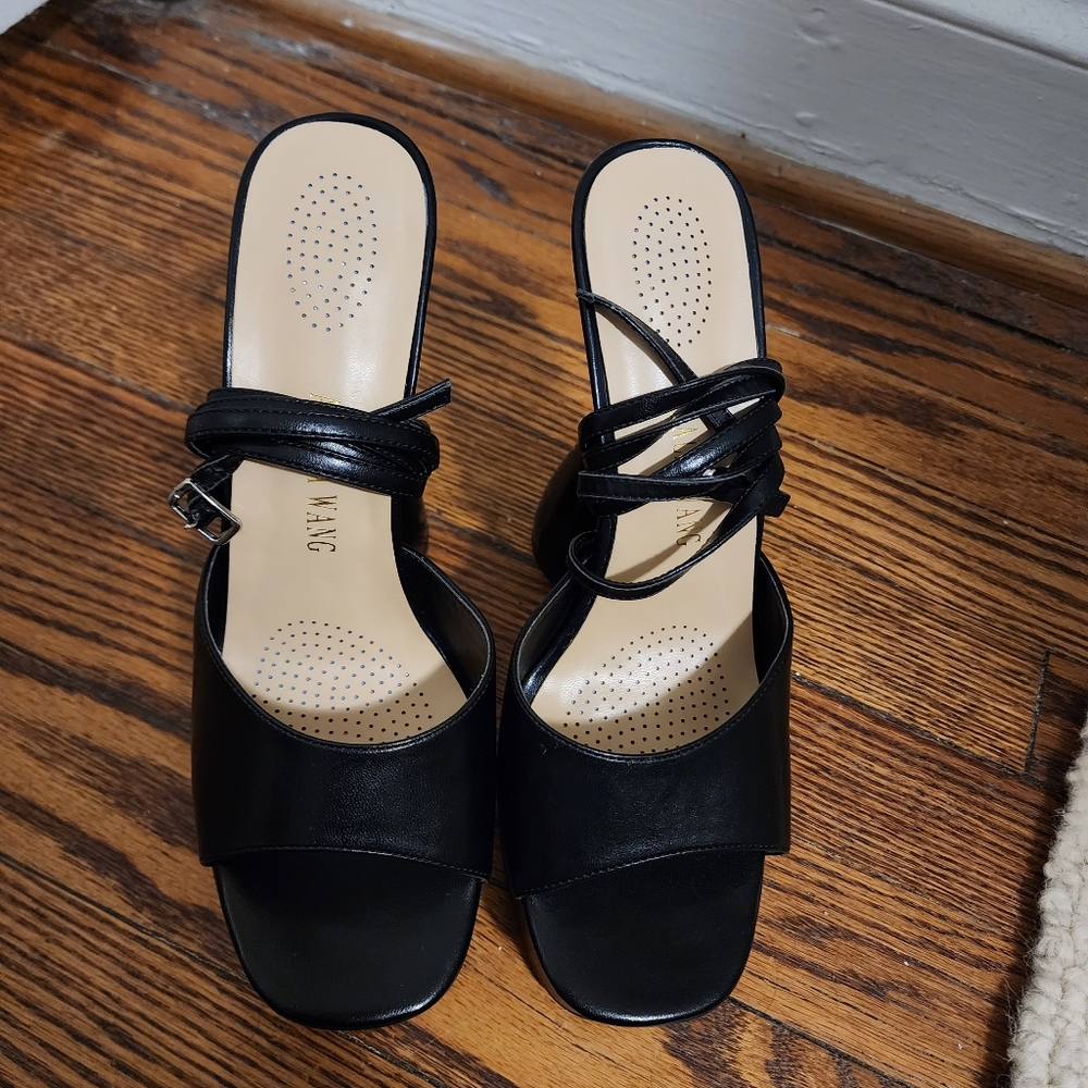 Azalea Wang Black Leather Platform with Ankle Strap - Picture 5 of 8